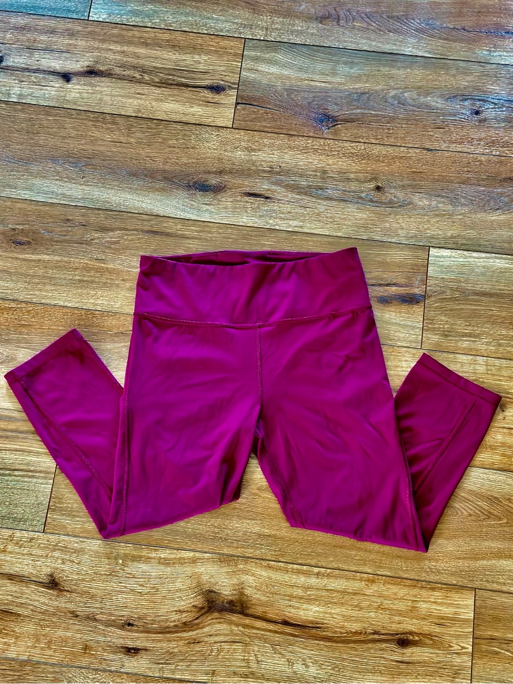 Athleta Ultimate Stash Pocket Capri Leggings in Plum
